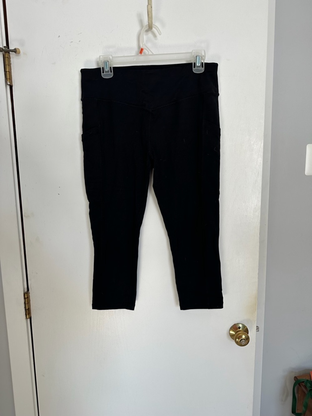 Kiava Black Cropped Active Leggings | Large